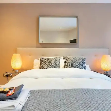 Apartment Cosy And Modern In The Heart Of